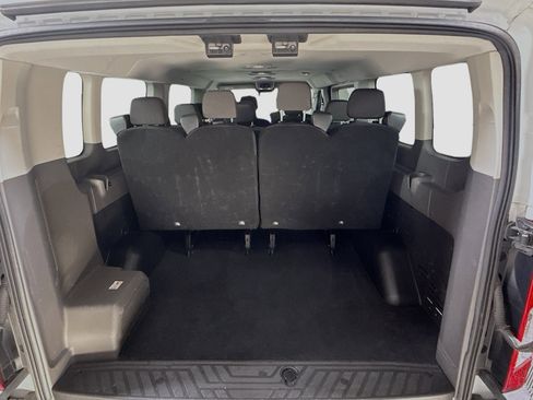 Used 2023 Ford Transit 350 XLT image 33