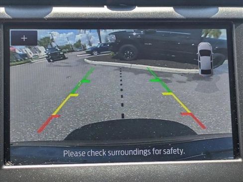 Used 2019 Ford Fusion SE FWD image 12