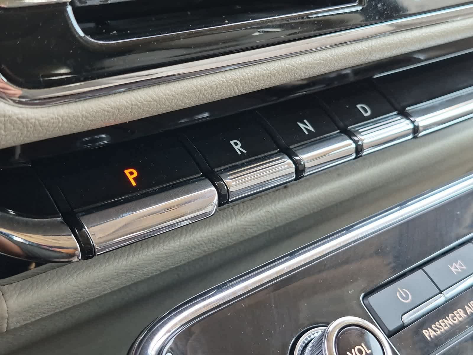 Used 2018 Lincoln Navigator Reserve w/ Technology Package AWD/4WD image 34