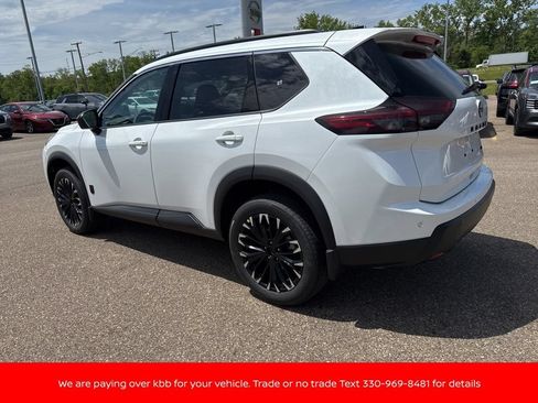 New 2026 Nissan Rogue Dark Armor AWD/4WD image 3