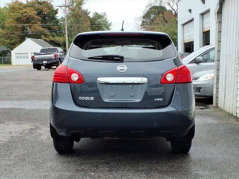 Used 2013 Nissan Rogue S image 4