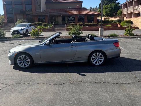 Used 2013 BMW 328i Convertible RWD image 8