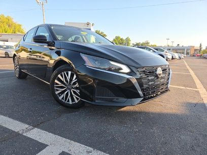 Used 2023 Nissan Altima 2.5 SV