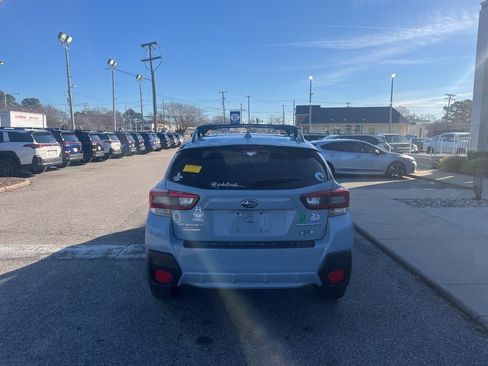 Certified 2022 Subaru Crosstrek 2.5i Limited w/ Moonroof Package 2 image 5