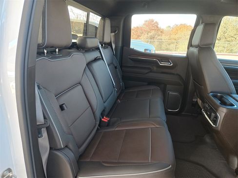 Used 2024 GMC Sierra 1500 Denali w/ Technology Package image 30
