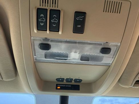 Used 2012 Cadillac Escalade Luxury w/ Livery Package image 19