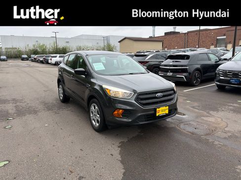 Used 2017 Ford Escape S FWD image 1