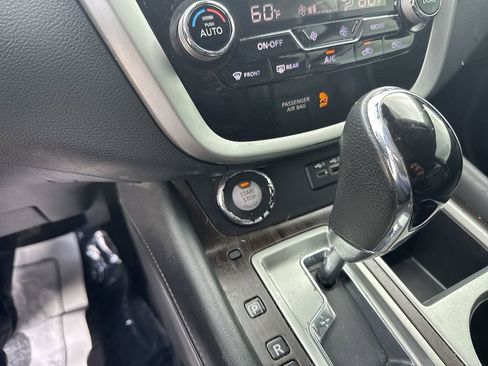 Used 2019 Nissan Murano Platinum FWD image 22