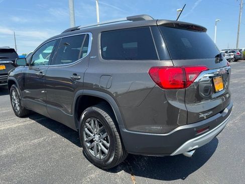 Used 2019 GMC Acadia SLT w/ LPO, Floor Liner Package FWD image 5