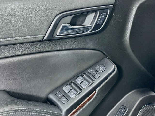Used 2020 GMC Yukon SLT w/ Graphite Performance Edition RWD image 18