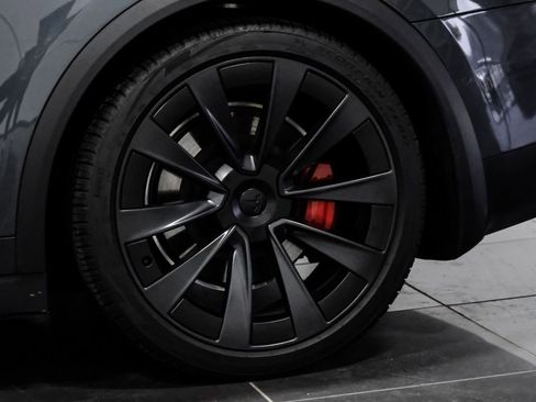 Used 2022 Tesla Model X image 48