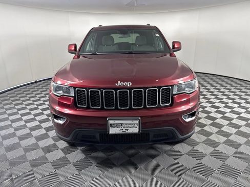Used 2018 Jeep Grand Cherokee Laredo AWD/4WD image 8