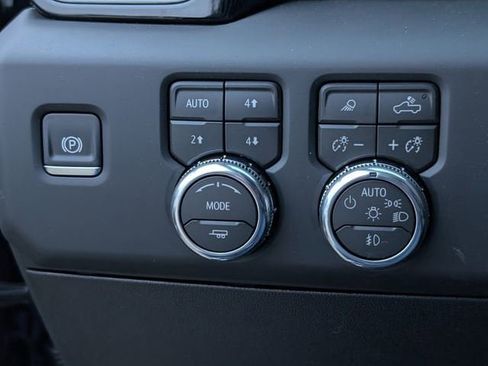 New 2026 GMC Sierra 2500 AT4X w/ AT4X AEV Edition AWD/4WD image 18