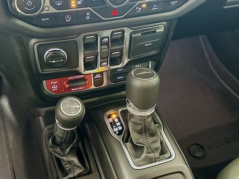 New 2026 Jeep Gladiator Mojave image 17