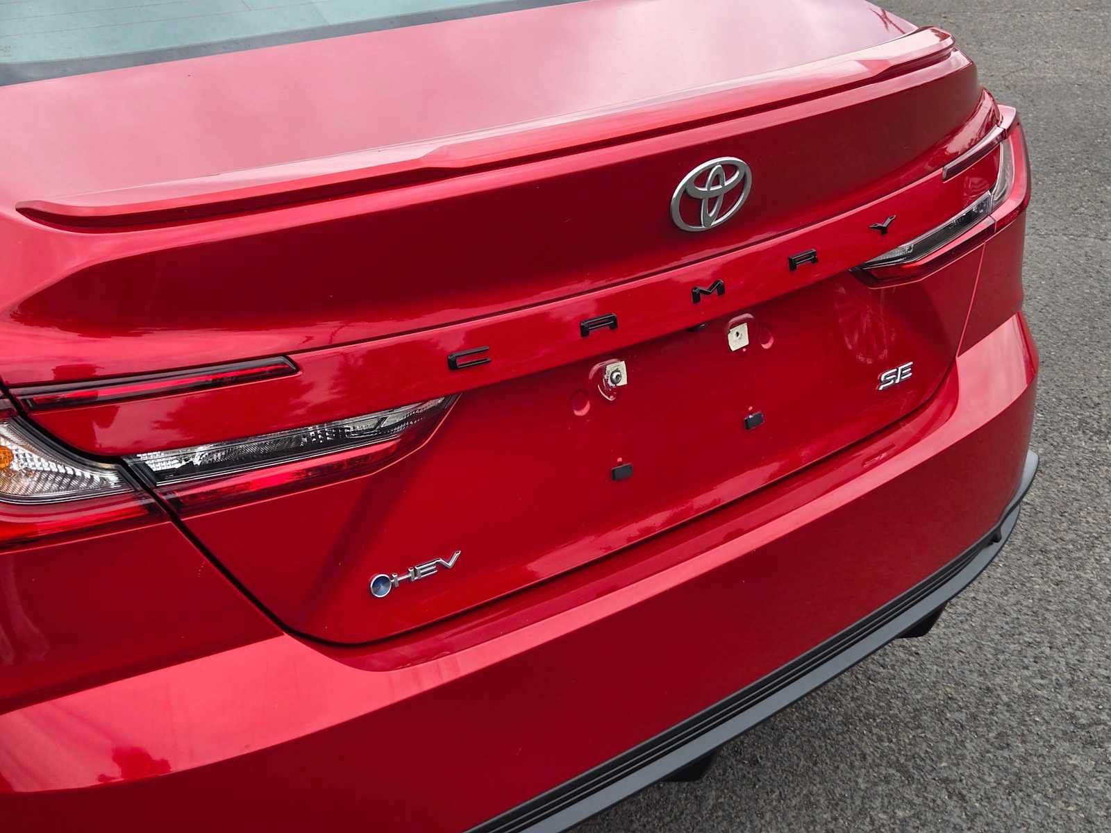 Certified 2025 Toyota Camry SE FWD image 16