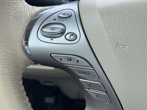 Used 2016 Nissan Murano Platinum w/ Platinum Technology Package FWD image 25
