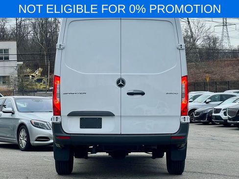 Used 2025 Mercedes-Benz Sprinter 2500 image 8