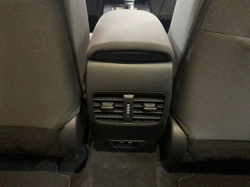 Used 2026 Toyota Corolla Cross LE FWD image 15