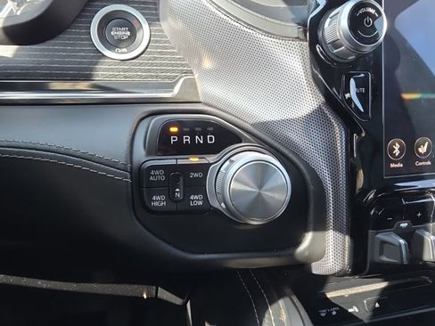 Used 2019 RAM 1500 Limited image 17