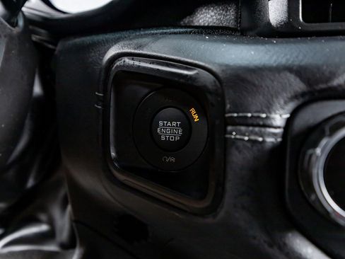 Used 2025 Jeep Wrangler Unlimited Rubicon 392 image 18