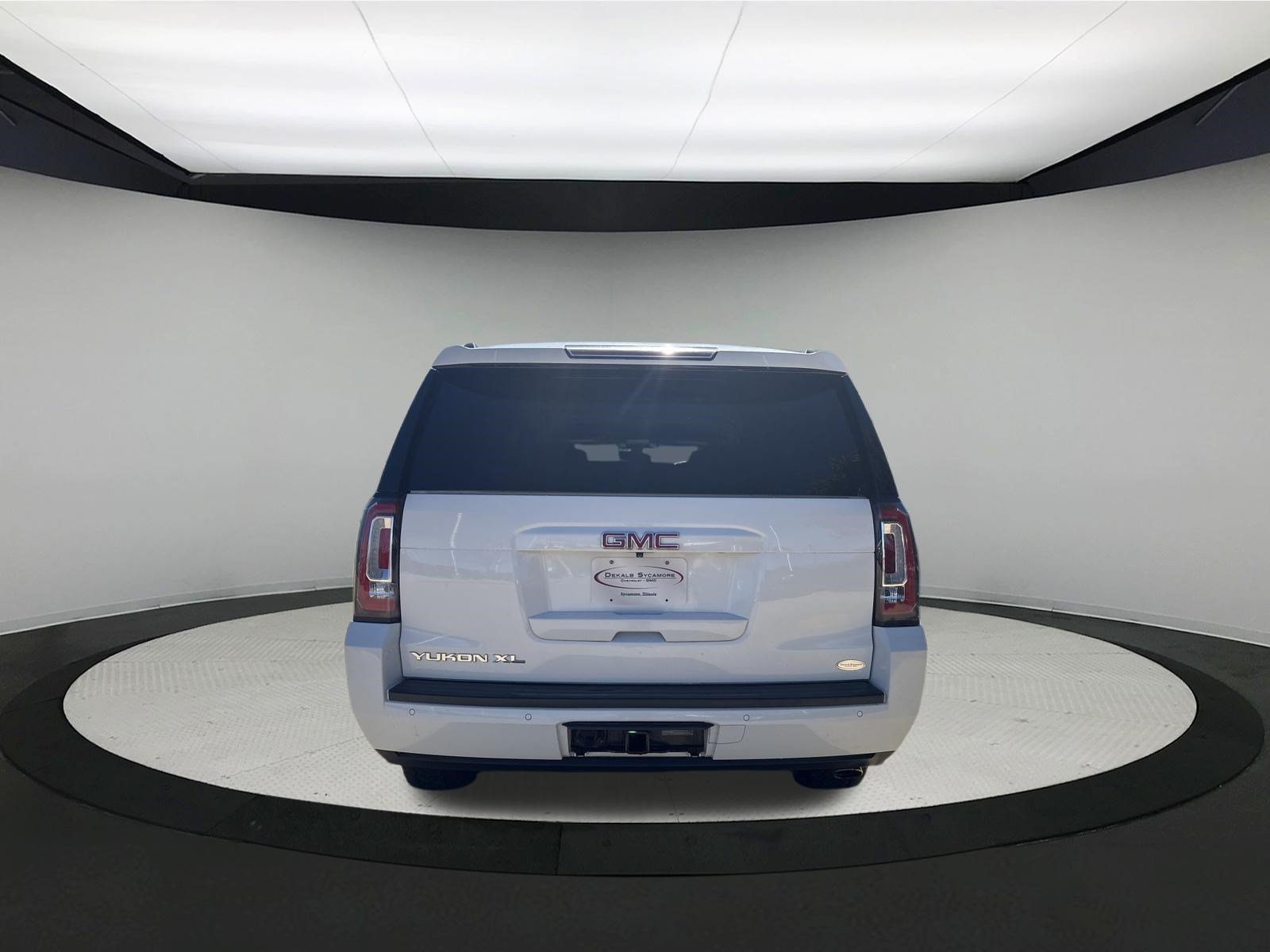 Used 2017 GMC Yukon XL SLE AWD/4WD image 6