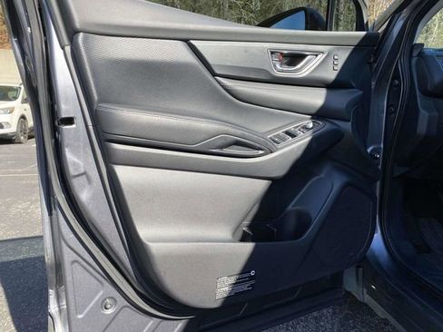 Used 2023 Subaru Ascent Limited image 19