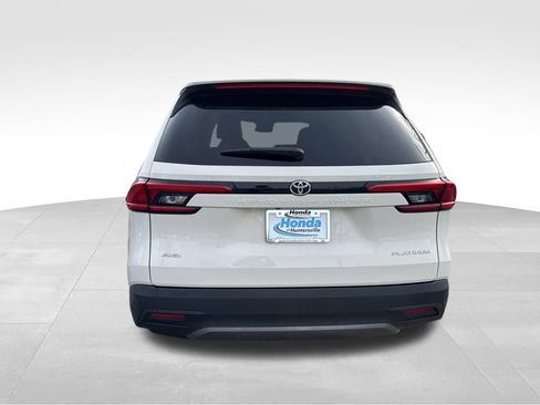 Used 2024 Toyota Grand Highlander Platinum image 7