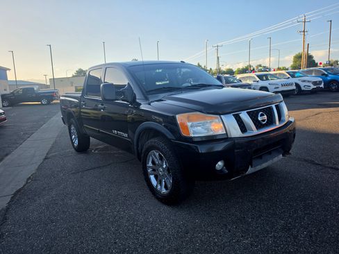 Used 2014 Nissan Titan PRO-4X AWD/4WD image 7