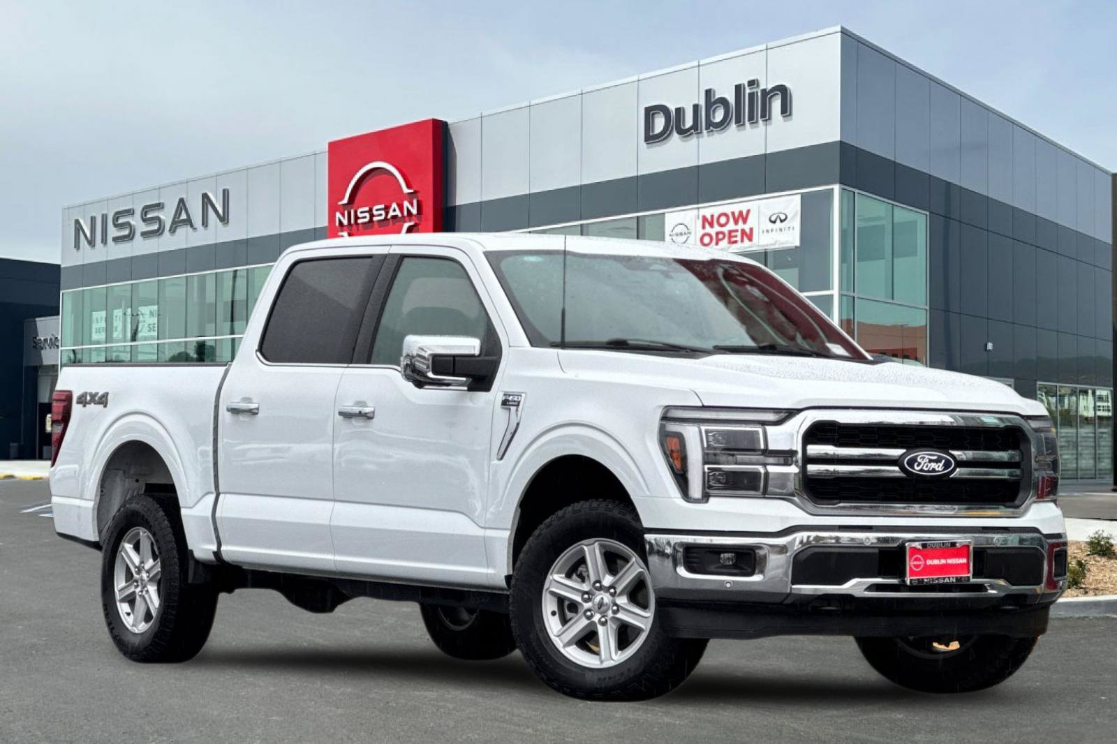 Used 2025 Ford F150 Lariat AWD/4WD image 2