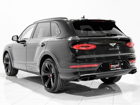 Used 2023 Bentley Bentayga V8 image 8