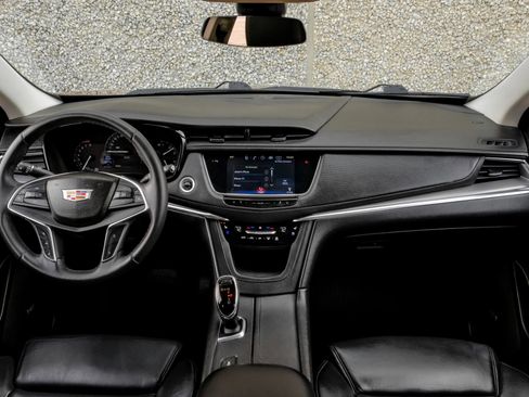 Used 2017 Cadillac XT5 Premium Luxury FWD image 15