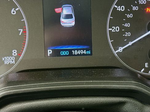 Used 2024 Toyota Corolla LE FWD image 18