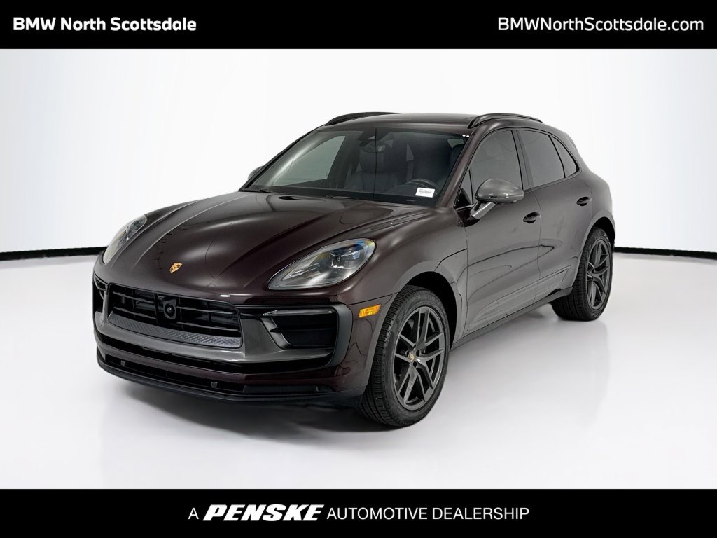 Used 2024 Porsche Macan AWD/4WD image 1