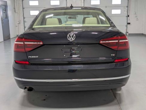 Used 2019 Volkswagen Passat 2.0T Wolfsburg w/ Wheels & Sunroof Package FWD image 9