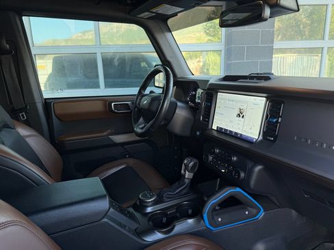 Used 2022 Ford Bronco Outer Banks AWD/4WD image 48