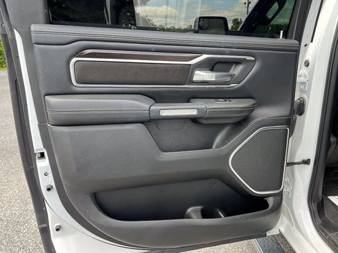 Used 2022 RAM 1500 Laramie AWD/4WD image 27