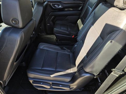 Used 2022 Chevrolet Tahoe LT w/ LT Signature Package image 15