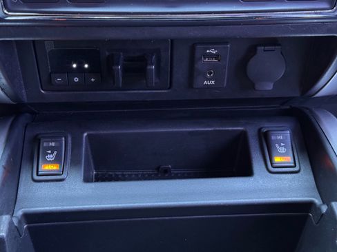 Used 2016 Nissan Titan SL image 30