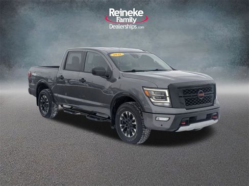 Used 2021 Nissan Titan PRO-4X w/ Pro-4x Utility Package image 3