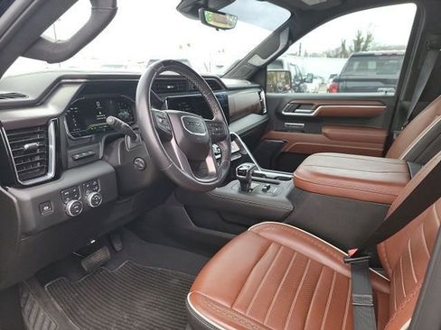 Used 2024 GMC Sierra 1500 Denali Ultimate image 8