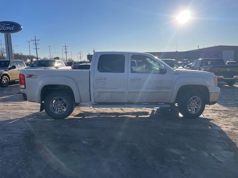 Used 2008 GMC Sierra 1500 SLE w/ All-Terrain Package image 8