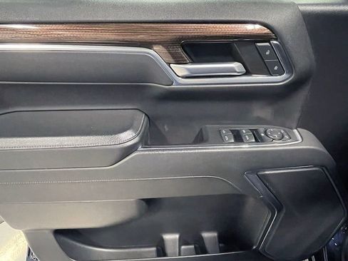 Used 2022 Chevrolet Silverado 1500 LT image 22