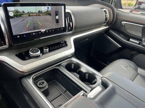 Used 2026 Ford Expedition Tremor AWD/4WD image 32