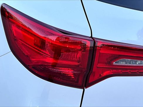 Used 2020 Acura MDX FWD image 31