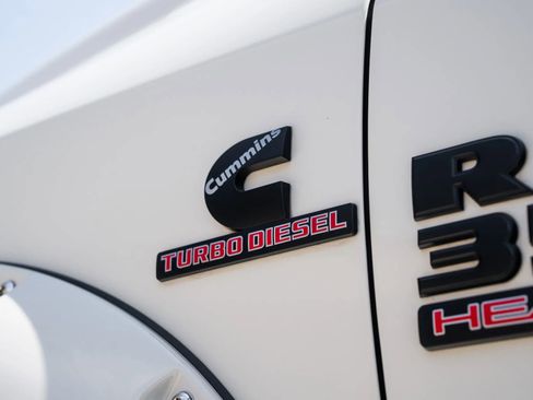 Used 2016 RAM 3500 Laramie w/ Sport Appearance Group AWD/4WD image 18