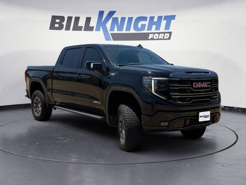 Used 2024 GMC Sierra 1500 AT4 w/ Technology Package AWD/4WD image 7