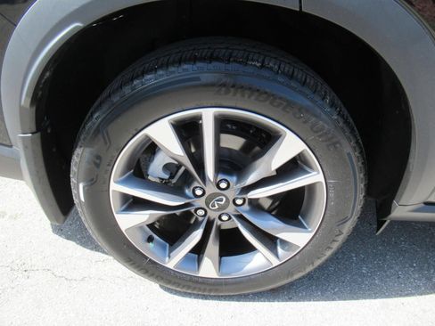Used 2023 INFINITI QX60 Luxe FWD image 8
