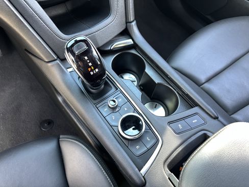 Used 2025 Cadillac XT6 Premium Luxury FWD image 23