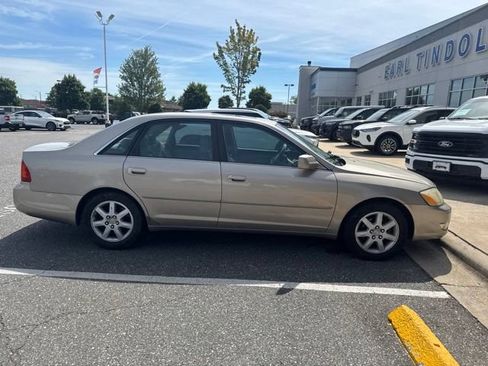 Used 2000 Toyota Avalon XL FWD image 6