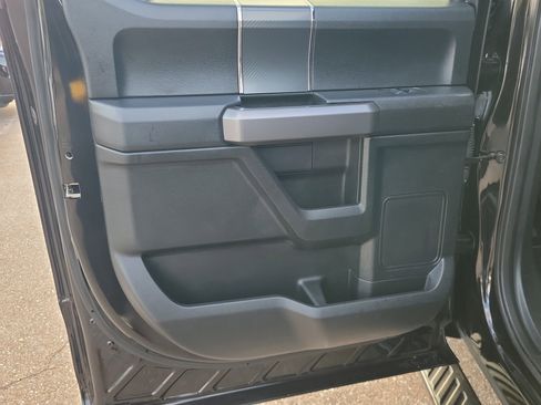 Used 2019 Ford F150 XLT w/ Equipment Group 302A Luxury image 11